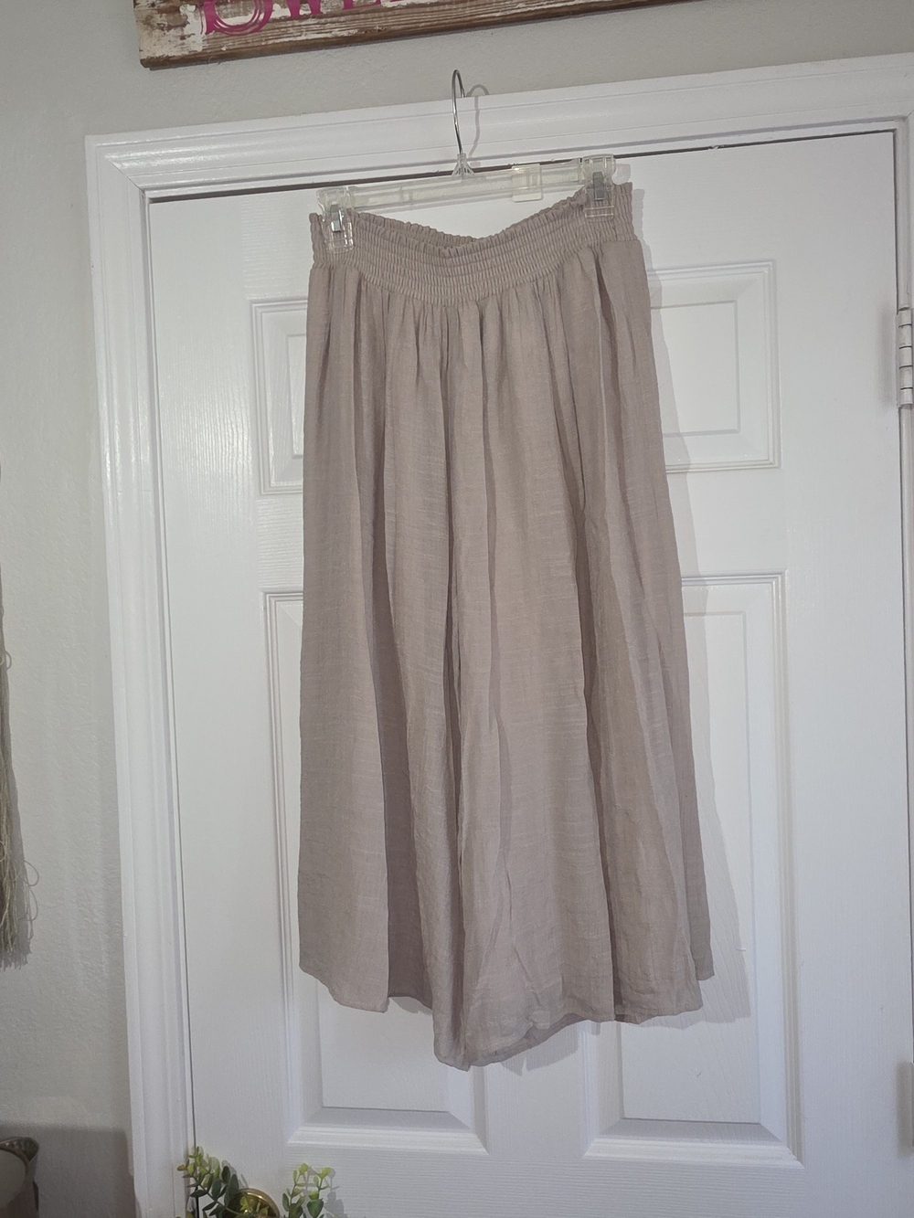 new directions Beige Elastic-Waist Midi Skirt